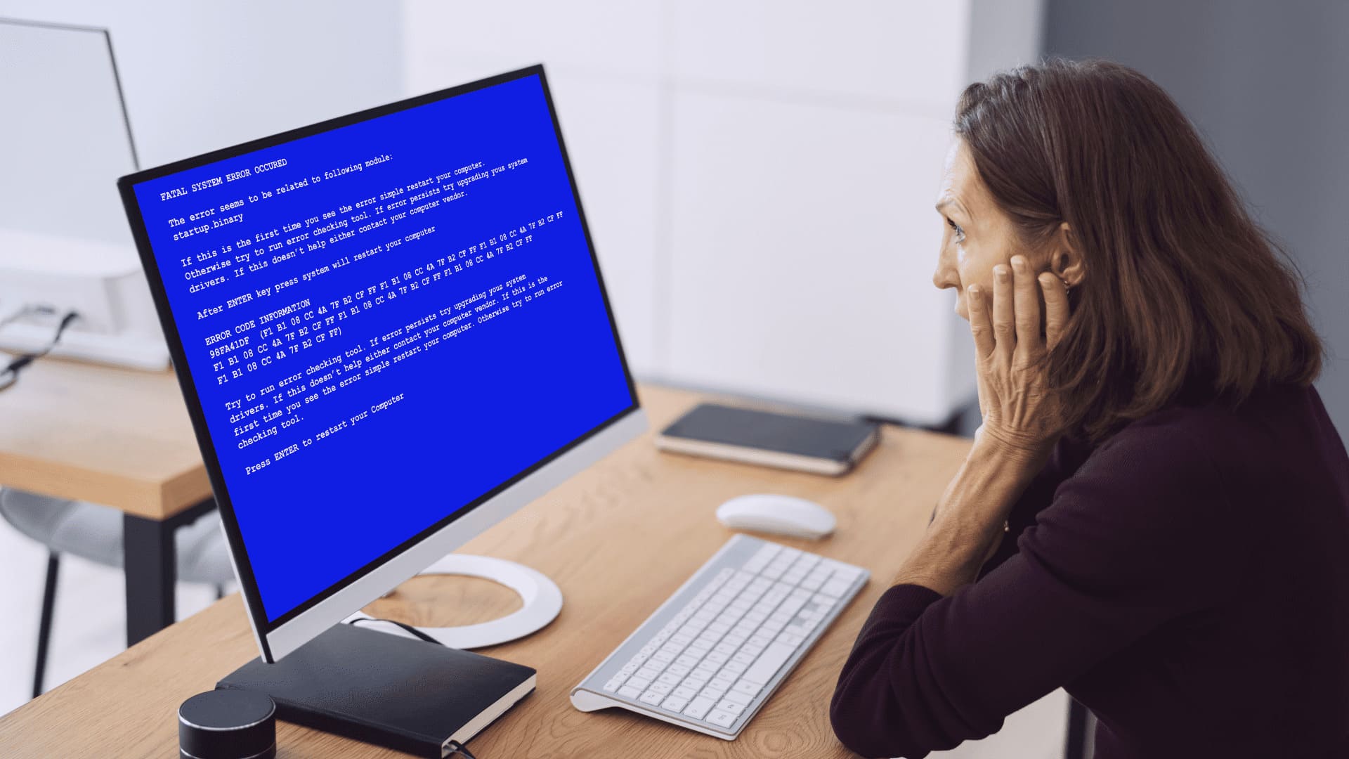 Ein Monitor mit einer Fehlermeldung.